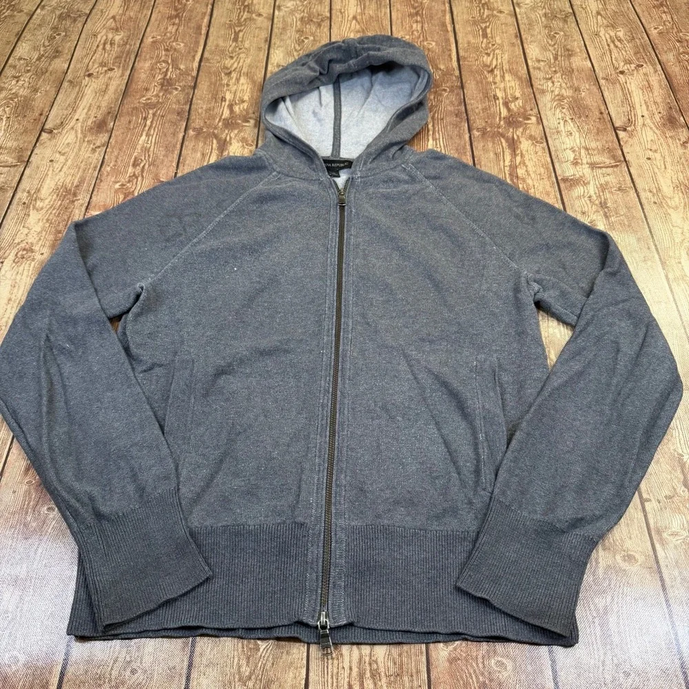 Banana Republic item good